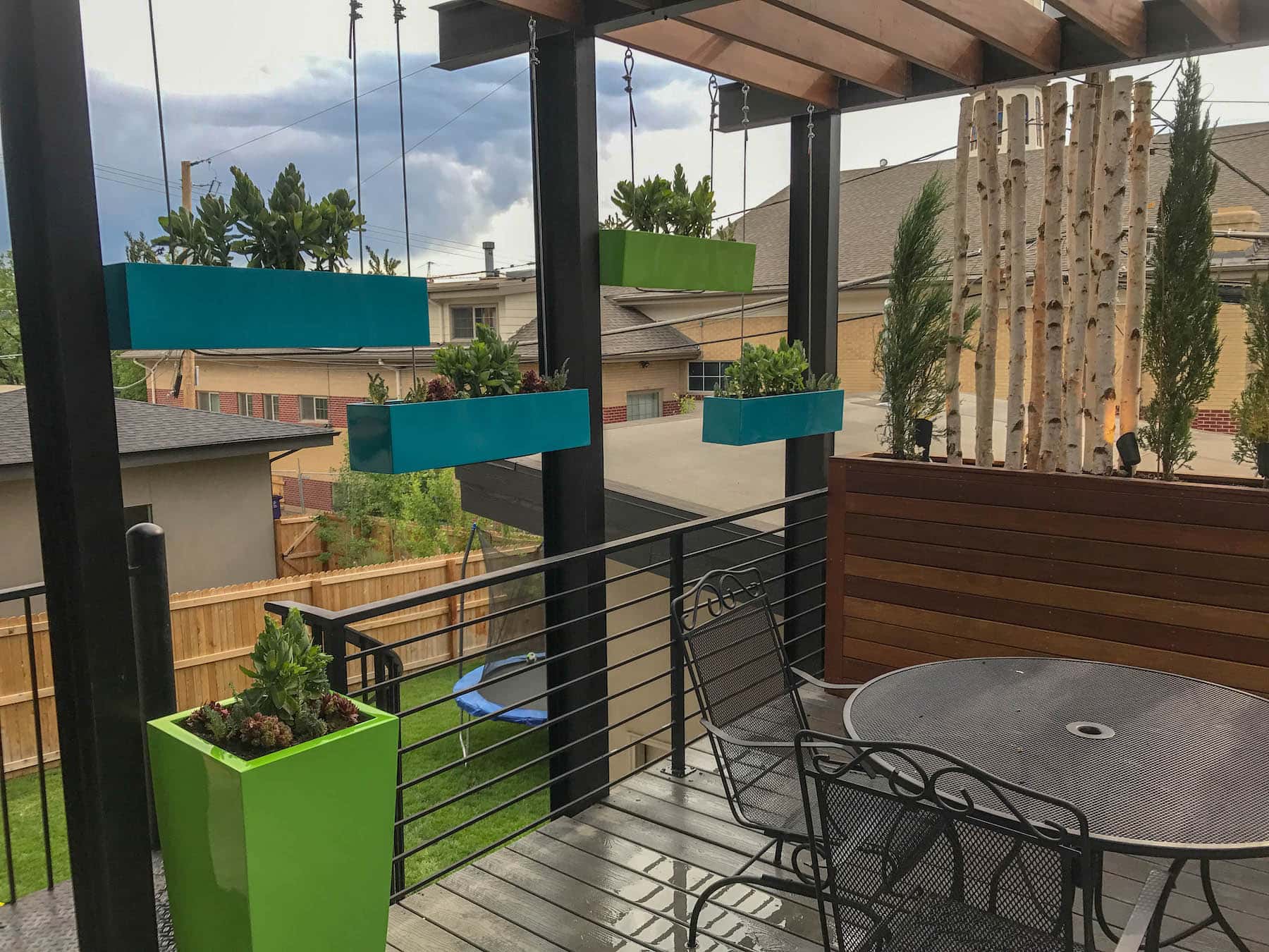 Outdoor Dining and Pergola