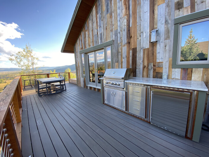 outdoor dining and outdoor kitchen steamboat springs co