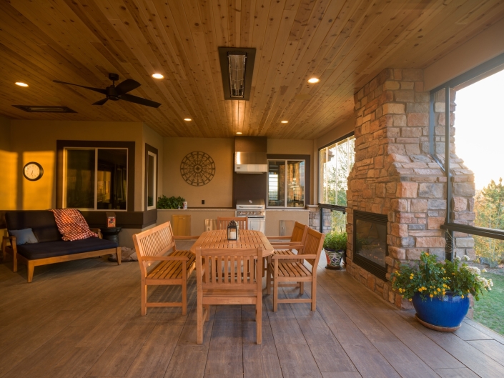 enclosed outdoor living space parker co